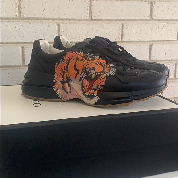 COPY - GUCCI ryhton Leather Sneaker with tiger. - Picture 1 of 3